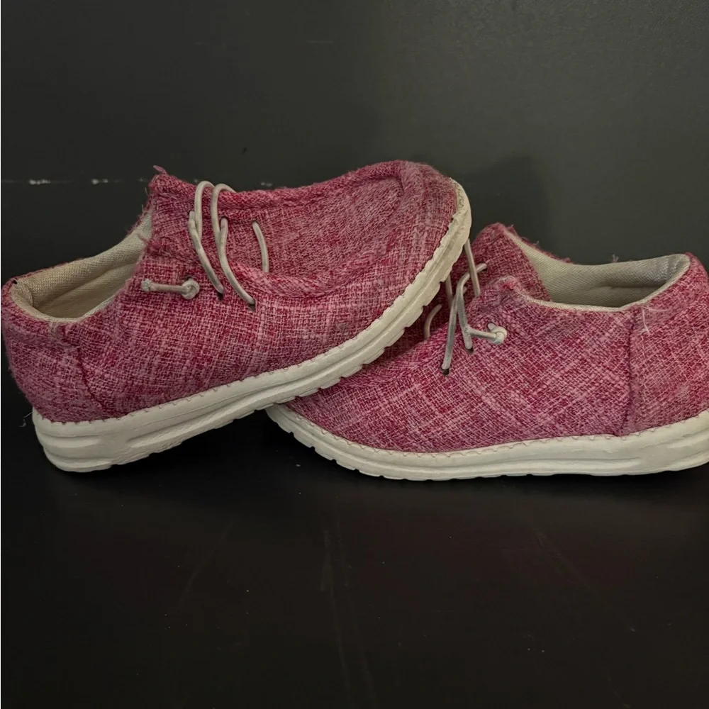 Cozy Pink Kids Imitation hey dude (style) Shoes size 11